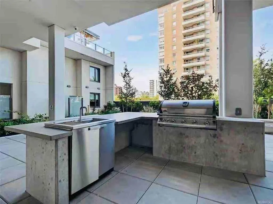 Luxury Downtown 2Bedroom Condo With Ocean Views Victoria Apartment