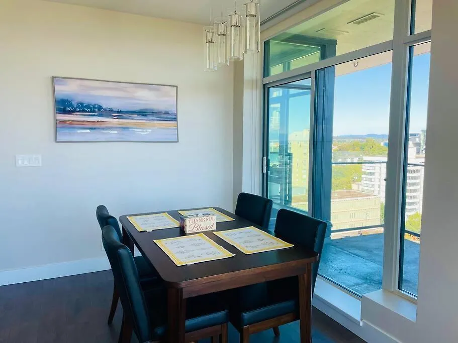 Apartment Luxury Downtown 2Bedroom Condo With Ocean Views Victoria